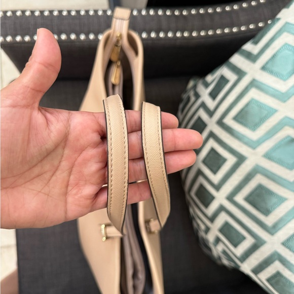 Michael Kors Jet Set Travel Large Saffiano Soft Pink Leather - Picture 4 of 7